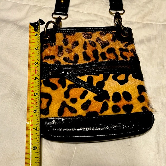 The Sak Faux Fur Cheetah Print Crossbody Bag Brown/Black EUC - Picture 8 of 9
